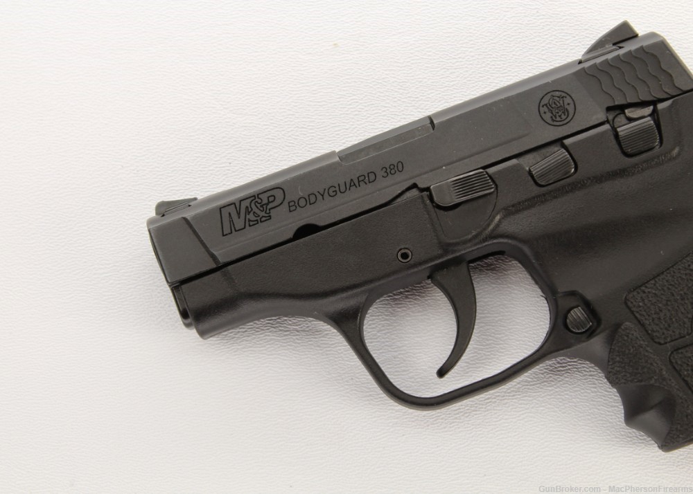 Smith & Wesson M&P Bodyguard 380 Semi-Auto Pistol .380 ACP-img-1