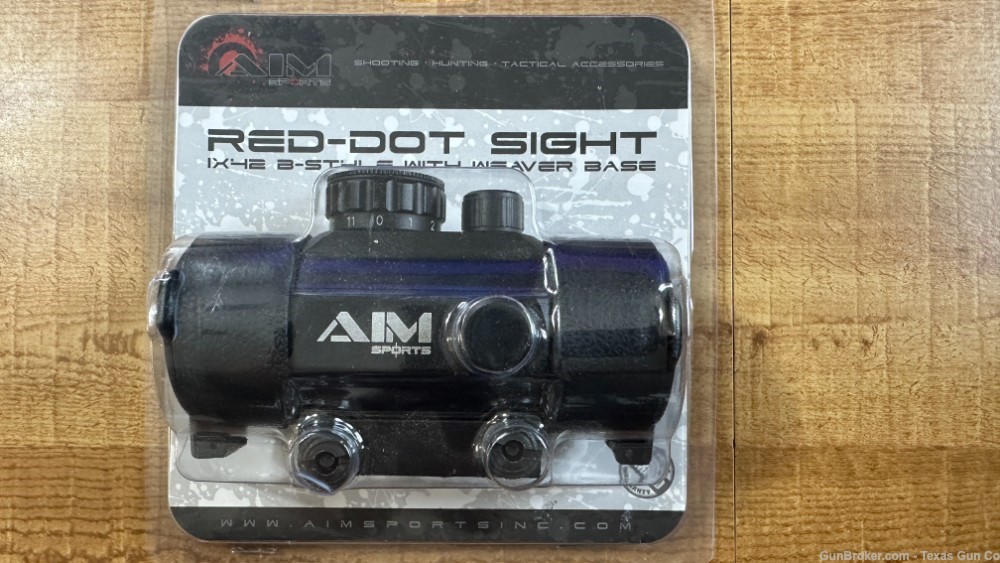 AIM Sports RT42W Red Dot Sight with Weaver Mount and Flip Up Lenses NEW-img-1