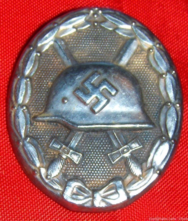 Third Reich WWII Germany Wound badge, swastika REPRODUCTION-img-0