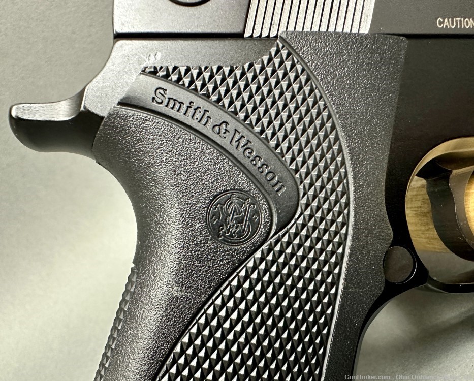 Smith & Wesson Model 5924 Pistol-img-17