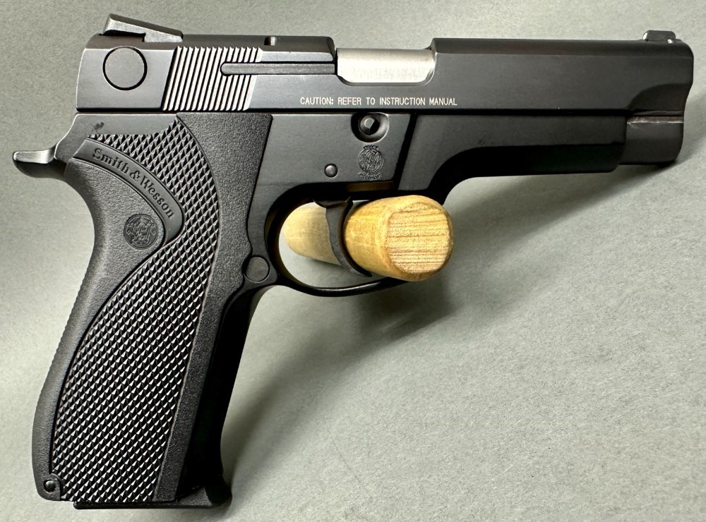 Smith & Wesson Model 5924 Pistol-img-14