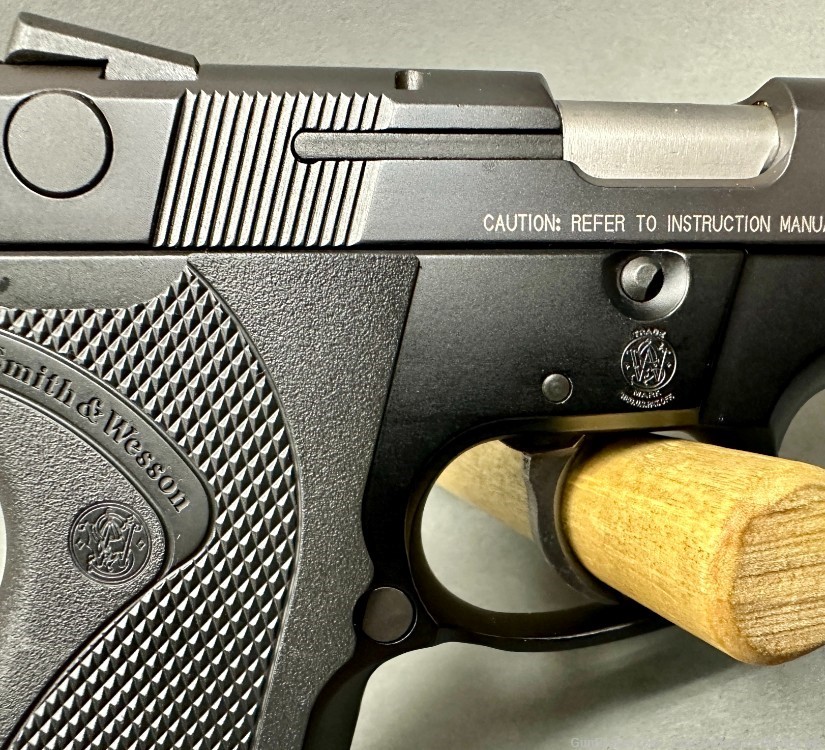 Smith & Wesson Model 5924 Pistol-img-19