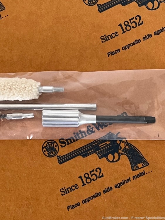 SMITH AND WESSON 357 / 38 CAL. FACTORY NEW CLEANING KIT 6 INCH BARREL-img-4