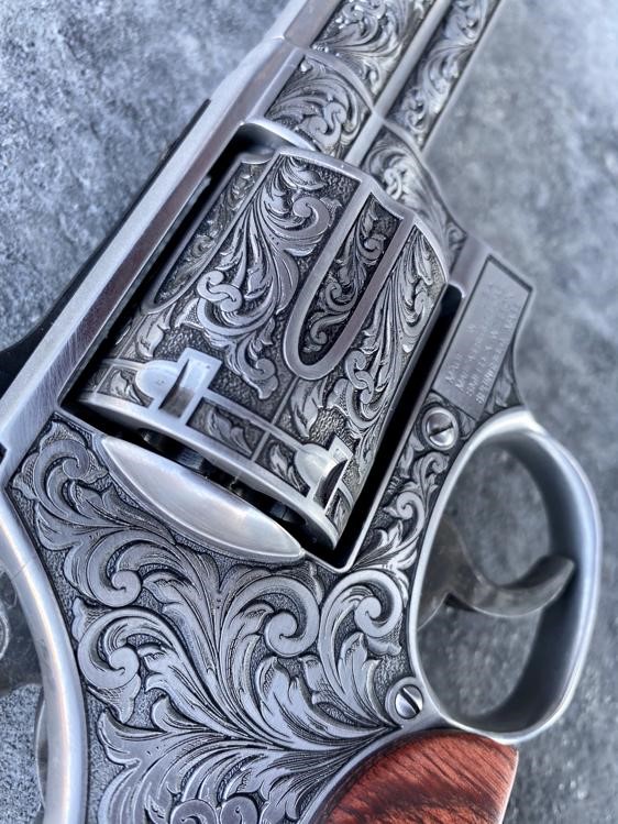 Smith & Wesson S&W 686 4" MLE Scroll AAA Custom Engraved by Altamont -img-14