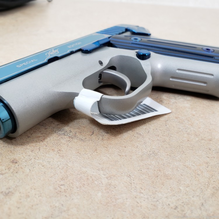Kimber Solo Sapphire 9mm Special Edition Semi-Auto Pistol 2 Mags.-img-7