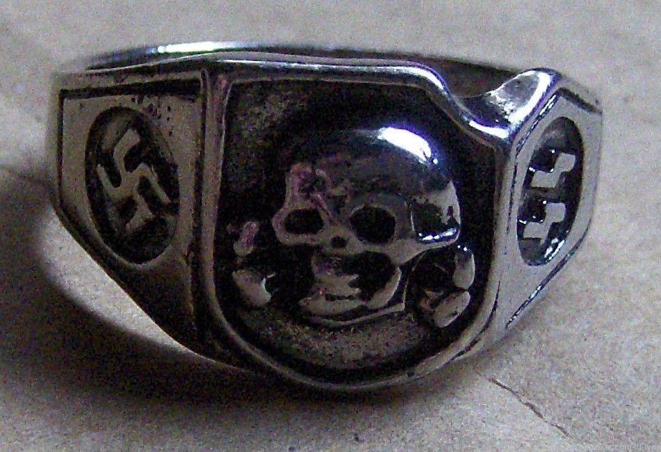 Third Reich Germany WWII. Ring with swastika REPRODUCTION Size 10-img-0