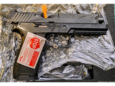 Sig Sauer P320 Full Size 4.7" 2 mags, case all accessories REDUCED! 