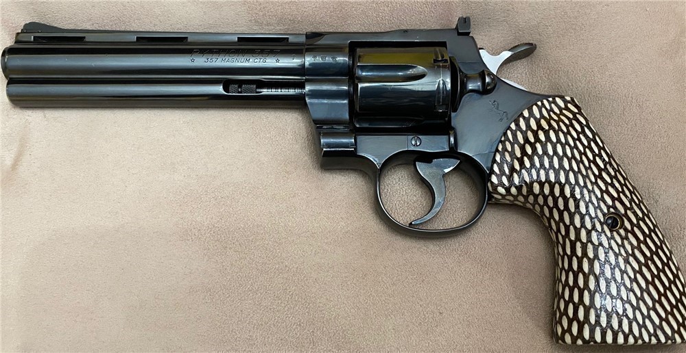 Genuine Cobra Skin Grips for Colt Python Revolver GRIPS ONLY-img-1
