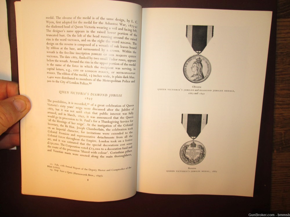CORONATION & ROYAL COMMEMORATIVE MEDALS 1887-1977, by Lt. Col. Howard Colee-img-6