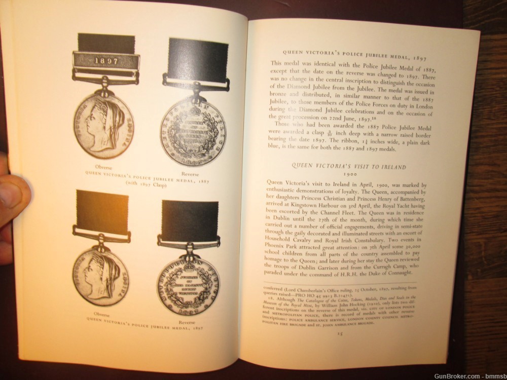CORONATION & ROYAL COMMEMORATIVE MEDALS 1887-1977, by Lt. Col. Howard Colee-img-7