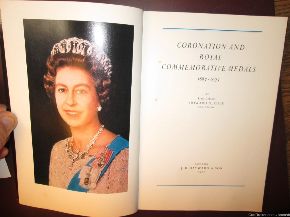 CORONATION & ROYAL COMMEMORATIVE MEDALS 1887-1977, by Lt. Col. Howard Colee-img-1