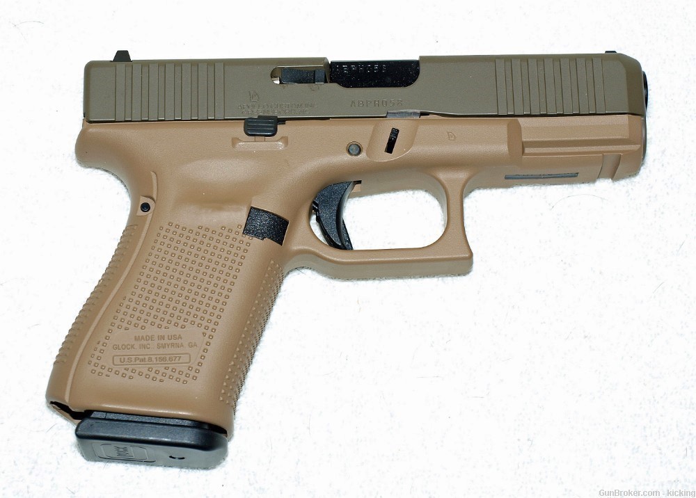 Glock 19 Davidson's Special Edition 9MM Three 15 Rd Mags-img-1