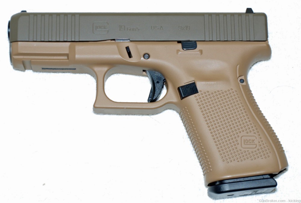 Glock 19 Davidson's Special Edition 9MM Three 15 Rd Mags-img-2