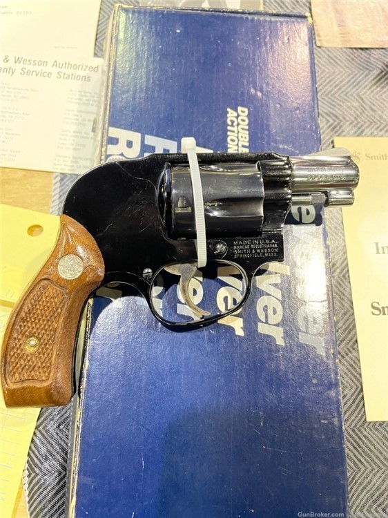 Beautiful Model 38 Smith & Wesson / Mod 38 S&W Air weight / pre bodyguard-img-0