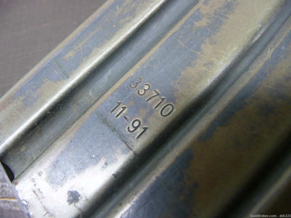 Vintage USGI Parsons M16 - M16A1 30rd Magazine with 11/91 Date Code-img-1