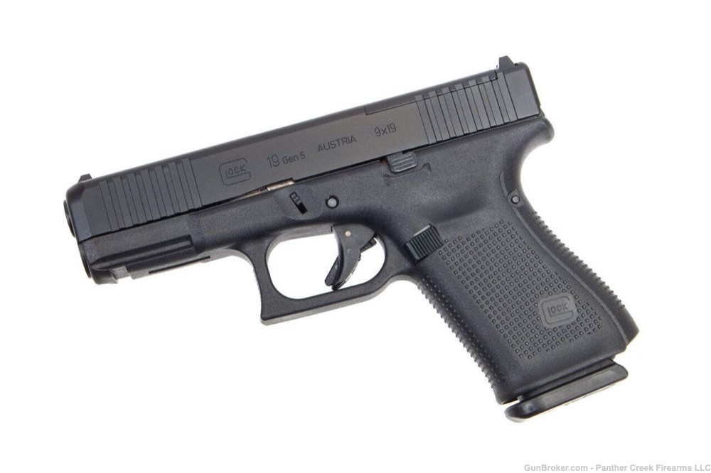 Glock 19 GEN5 MOS 9mm 15+1 PA195S203MOS w/Front Serrations RTF Frame -img-1