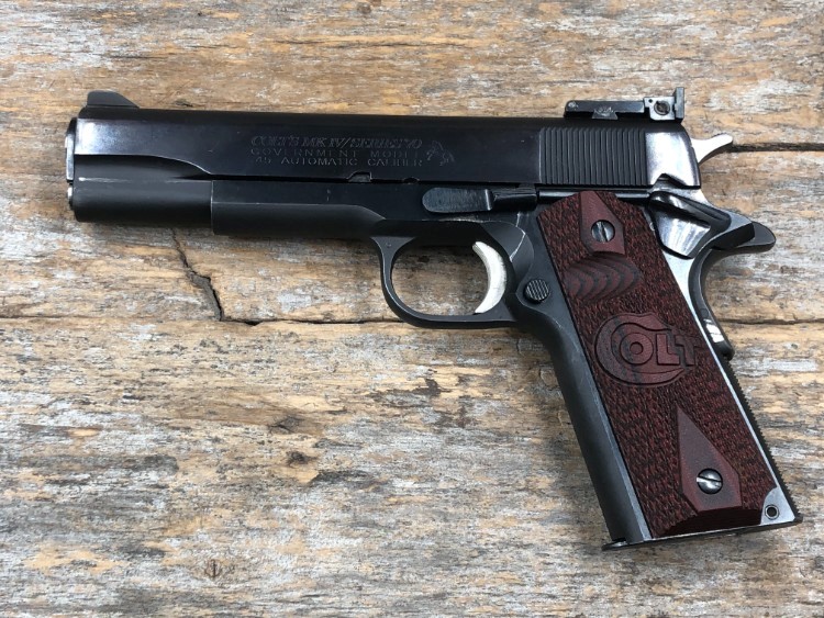 Colt Mark IV Series 70 1911 45 ACP-img-1