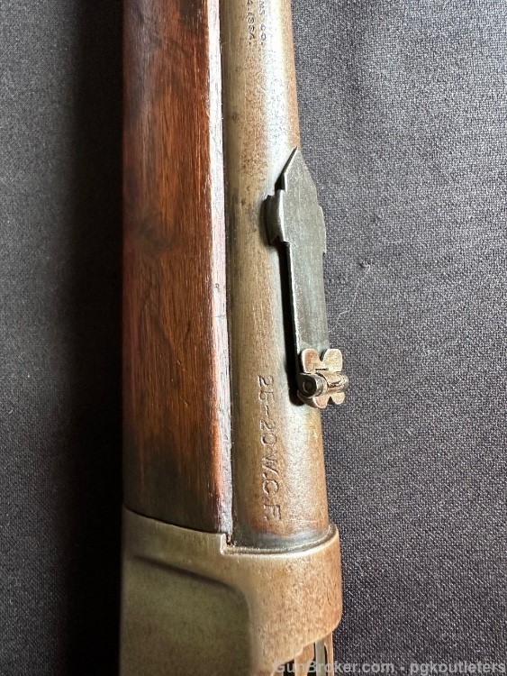 1915 - Winchester Model 92 Saddle Ring Lever Action Rifle .25-20 Win -img-13