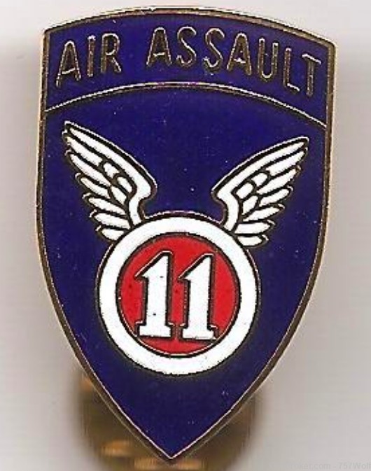 Vtg US Army 11th Airborne Assault Division "Angels" Gold Metal DI Crest Pin-img-0