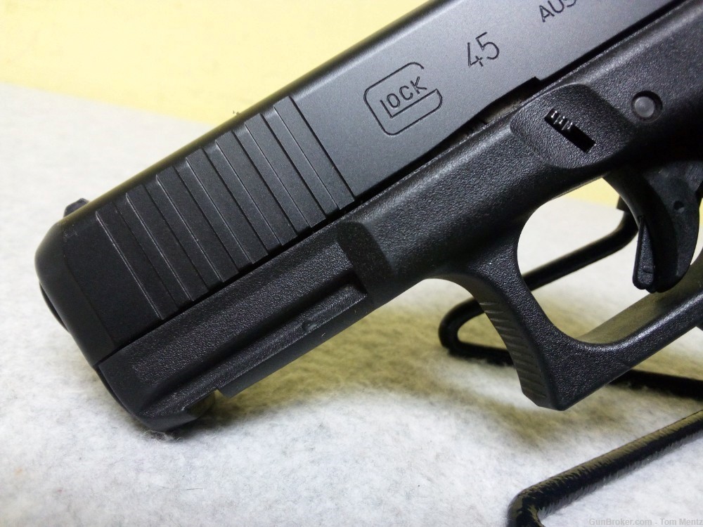 Glock 45 Semi Auto Pistol, 9x19, 4" Barrel, 1 Mag, Case-img-5