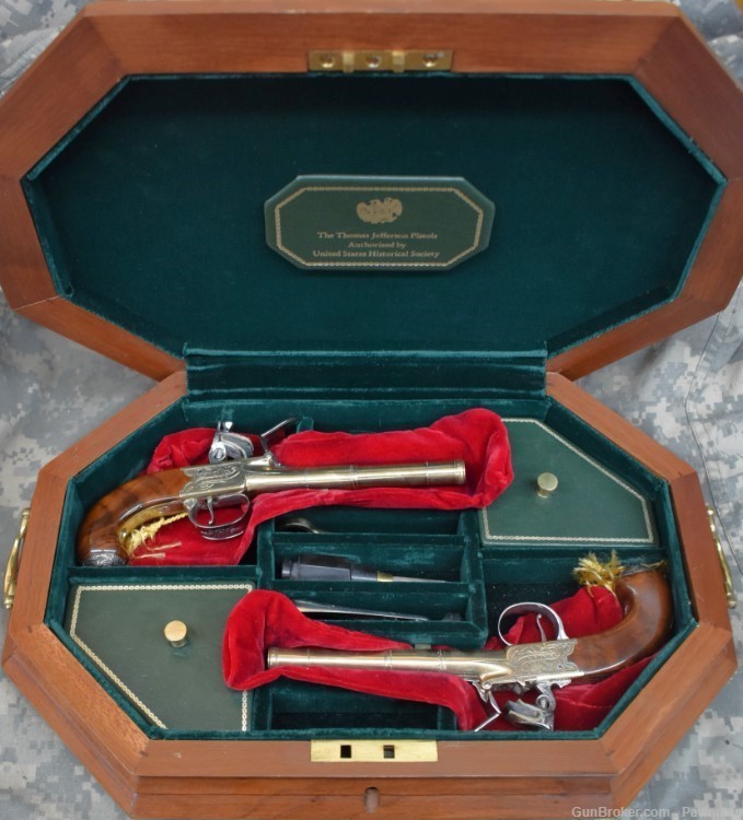 Thomas Jefferson’s Dealtry pistol set replicas by US Historical Society-img-0