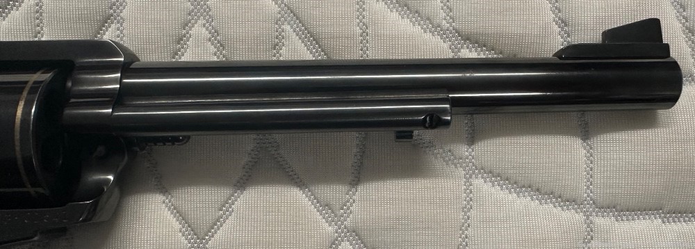 Ruger New Model Super Blackhawk .44 MAG Revolver -img-4