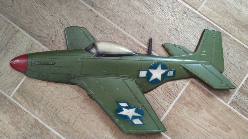P-51 Mustang Cast Aluminum Wall Art-img-0