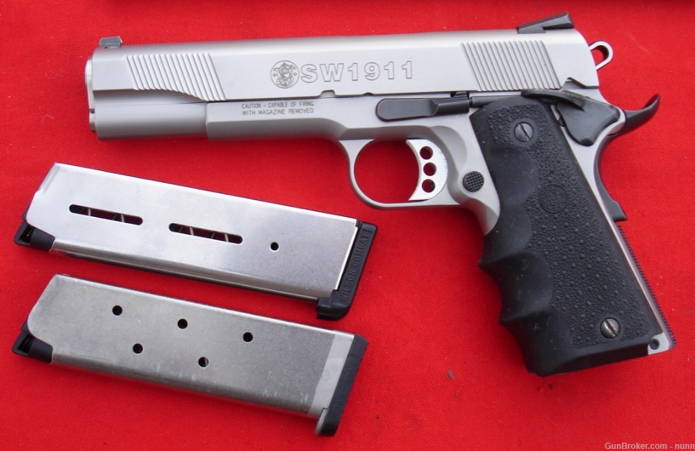 Smith & Wesson SW1911 .45 ACP, TWO Magazines, Two Grips, In Box GA-img-1