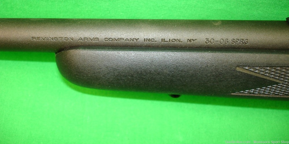Remington 700 ADL - .30-06 / 22" Bbl - Iron Sights - New-img-6