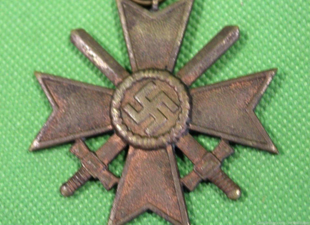 German WWII 1939 2nd Class War Service Cross with Swords ZC-img-1