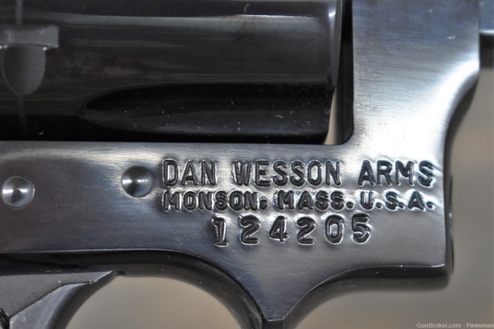 Dan Wesson Arms Model 15-2 Pistol Pac in 357mag - 5 barrels blued-img-2