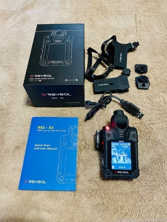 3 Reveal RS2-X2 body cameras + Docking Station OPEN BOX DISPLAY-img-1