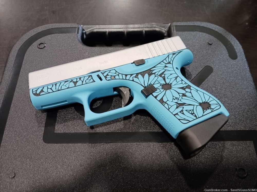 GLOCK 43 9MM MISS DAISY 6RD BLUE ENGRAVED Semi  Auto Pistol NEW-img-3