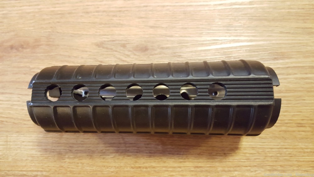 Smith & Wesson M&P15 Carbine Handguard With Tapered MIL-STD-1913 Picatinny-img-2