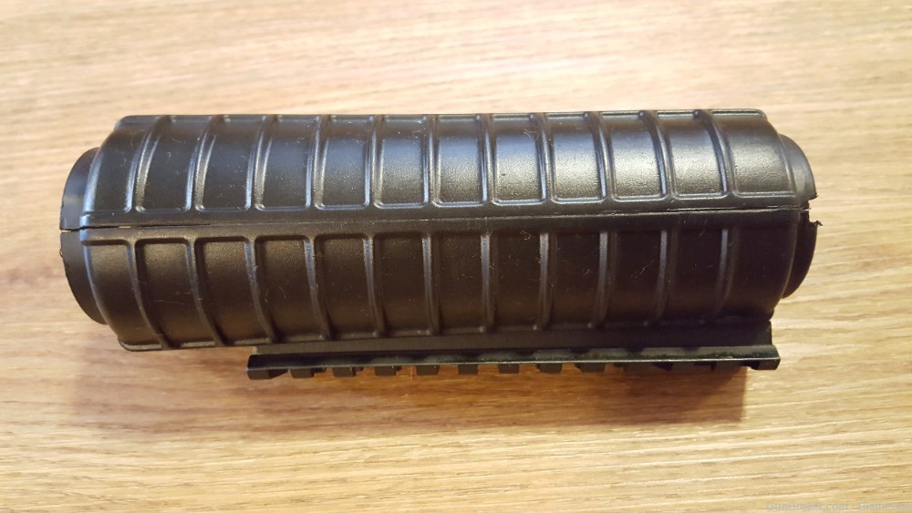 Smith & Wesson M&P15 Carbine Handguard With Tapered MIL-STD-1913 Picatinny-img-1
