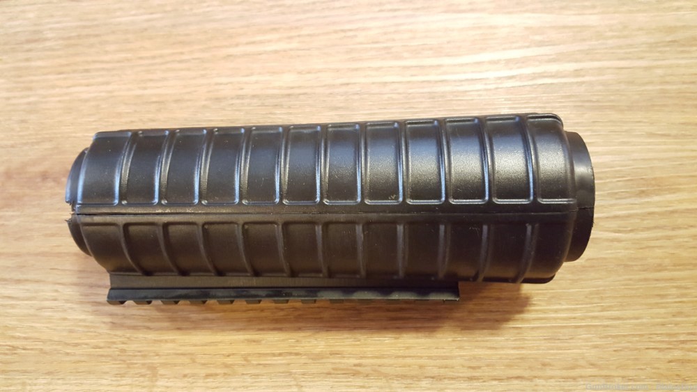 Smith & Wesson M&P15 Carbine Handguard With Tapered MIL-STD-1913 Picatinny-img-0