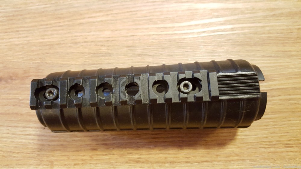 Smith & Wesson M&P15 Carbine Handguard With Tapered MIL-STD-1913 Picatinny-img-3