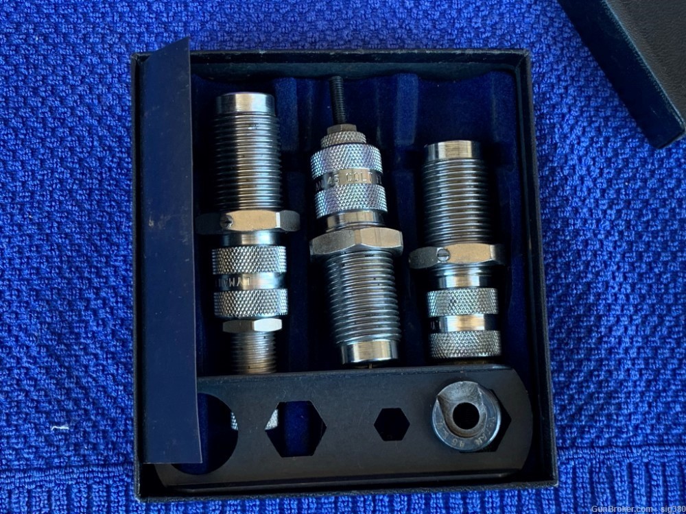 LYMAN ALL AMERICAN 45 LONG COLT RELOADING 3 DIE SET, IN THE BOX-img-0