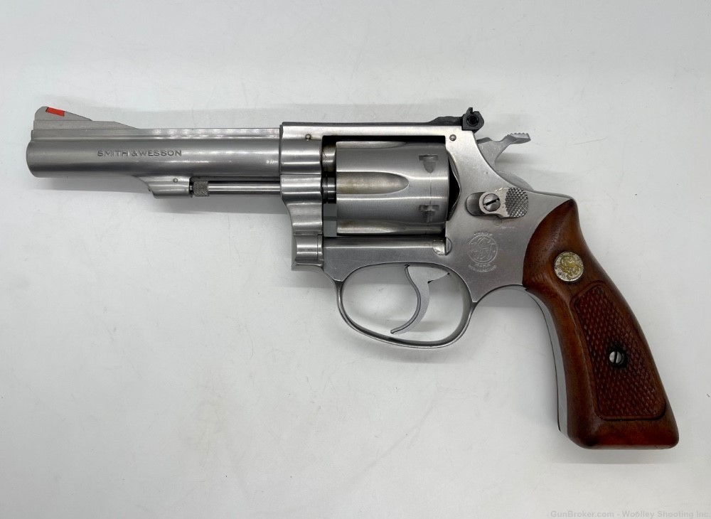 S&W mod 63 .22lr 4” Stainless with Box & Papers -img-0