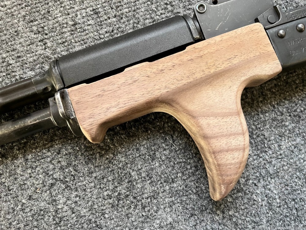High Quality Custom Walnut Sharkfin Style Wood Hand Guard AK47 WASR MAK90-img-4
