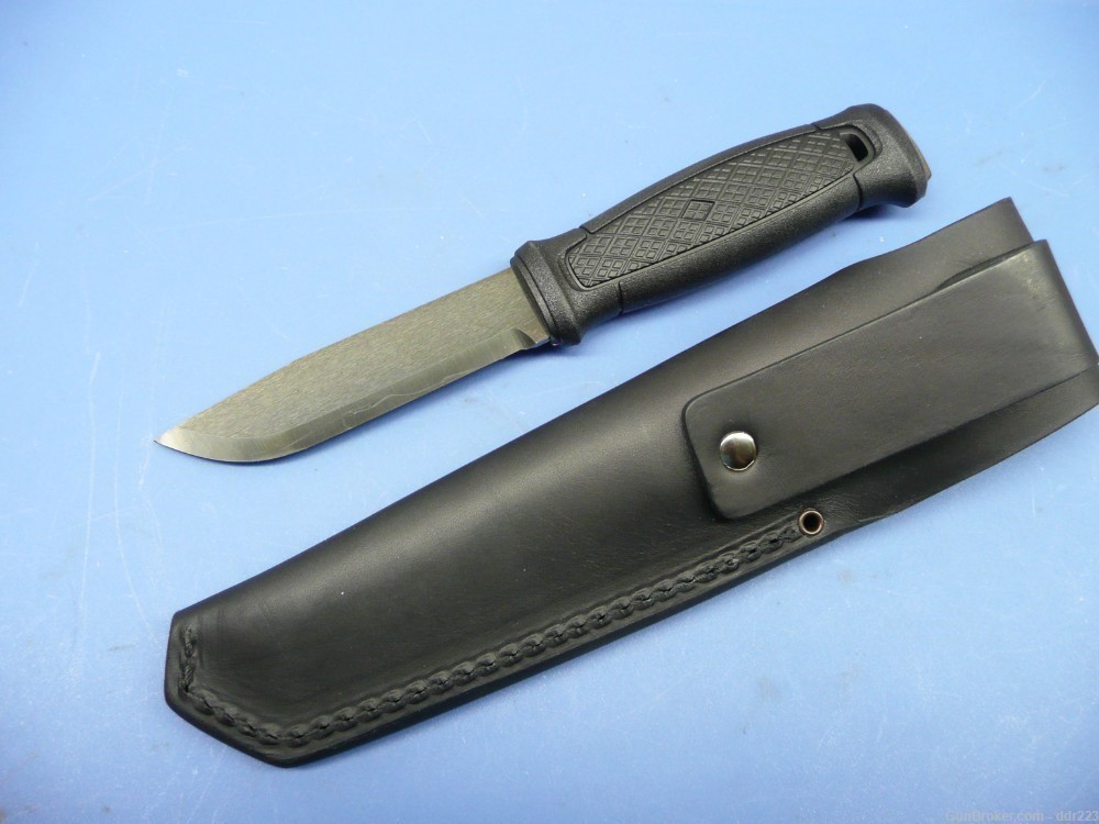 Mora Garberg Carbon Knife w/ Leather Scabbard NIB-img-0
