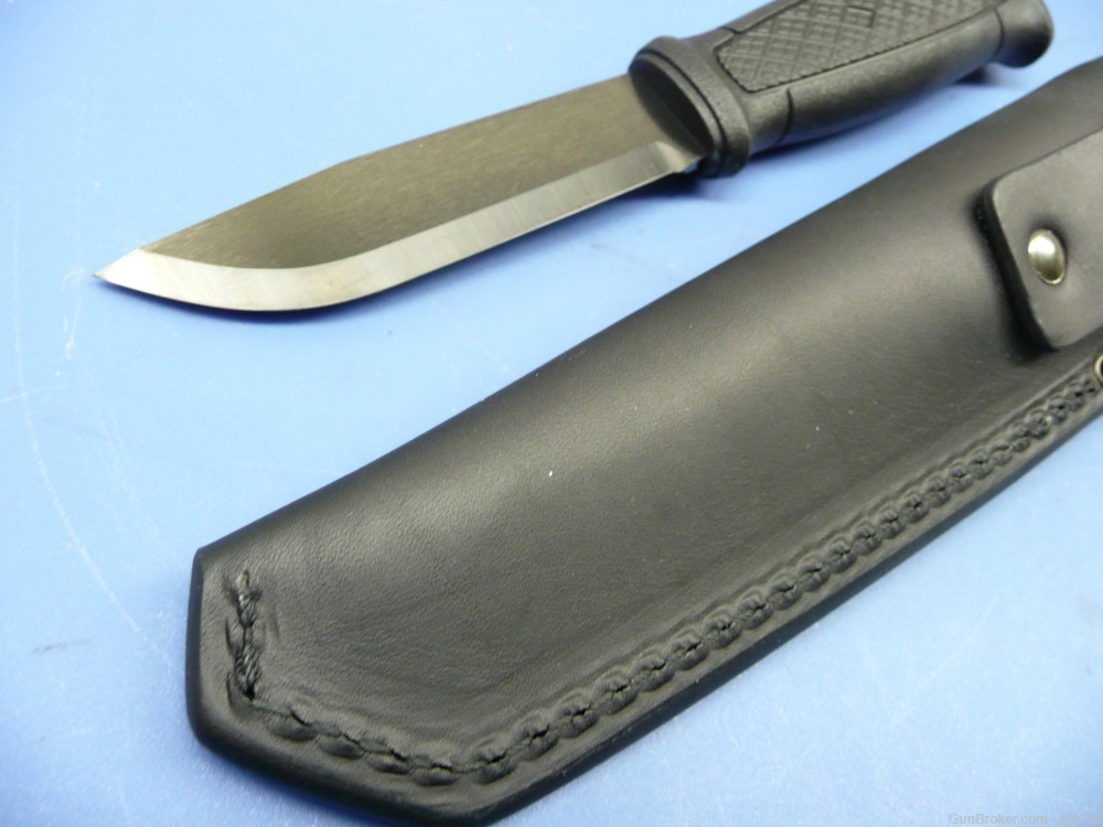 Mora Garberg Carbon Knife w/ Leather Scabbard NIB-img-7
