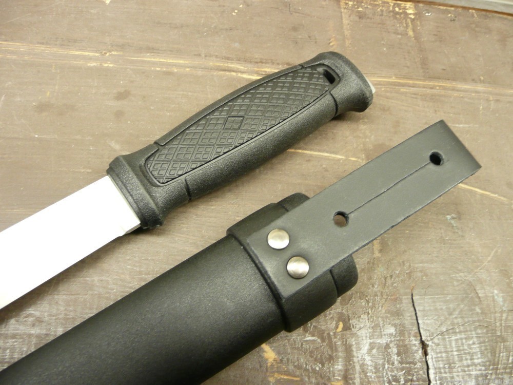 Mora Garberg Stainless Steel Fixed blade Knife w/scabbard, NIB-img-10
