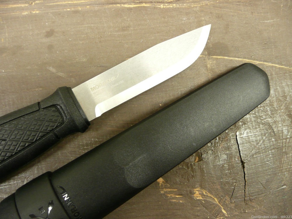 Mora Garberg Stainless Steel Fixed blade Knife w/scabbard, NIB-img-6