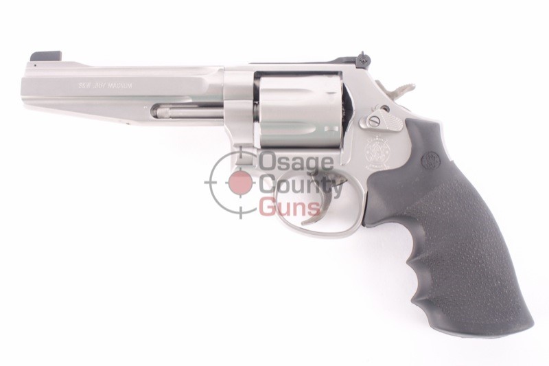 Smith & Wesson Pro Series 686 Plus - 5" .357 Magnum  - Brand New-img-1