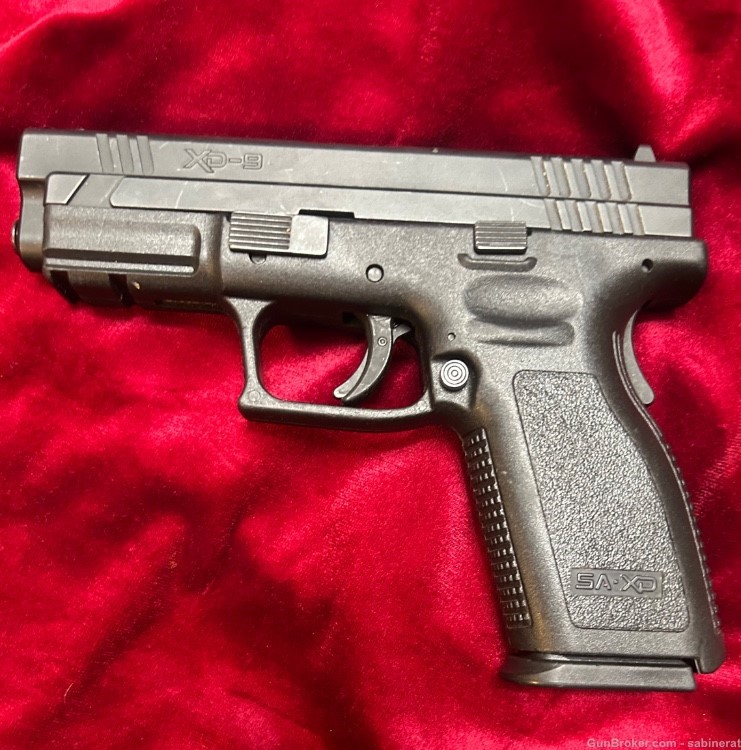 Springfield XD-9 in Excelent shape 16 rd mag-img-1
