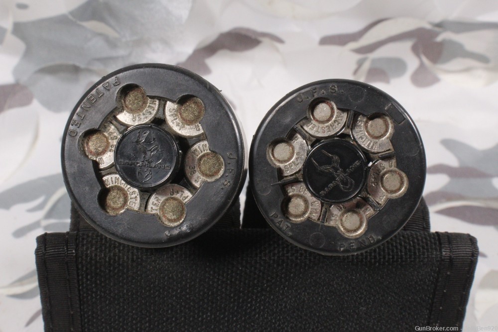 Two Safariland Speed Loaders JFS with 12 Rounds Winchester .38 and Case-img-4