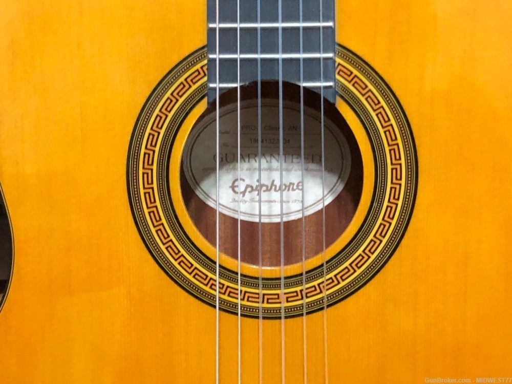 Epiphone Pro 1 Classic Nylon-String Guitar Antique Natural Finish-img-1
