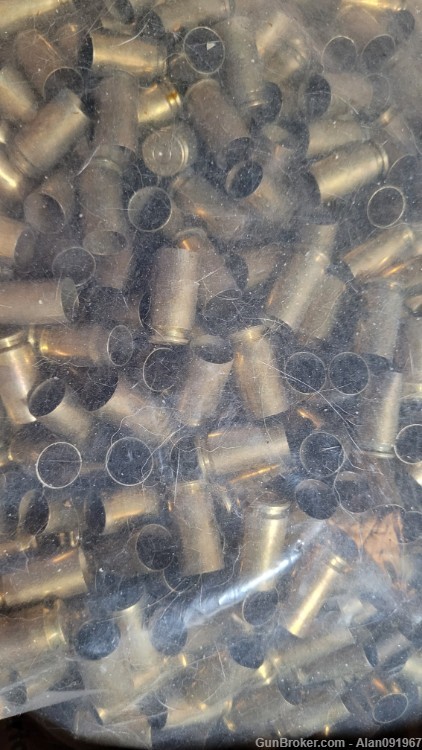 900 40 S&W fired brass cases.  Great condition.-img-0
