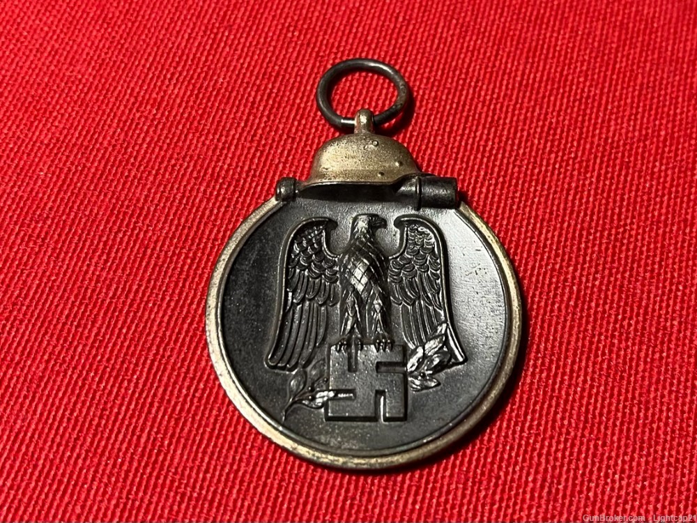 Original WWII German Russian Front Medal-img-7